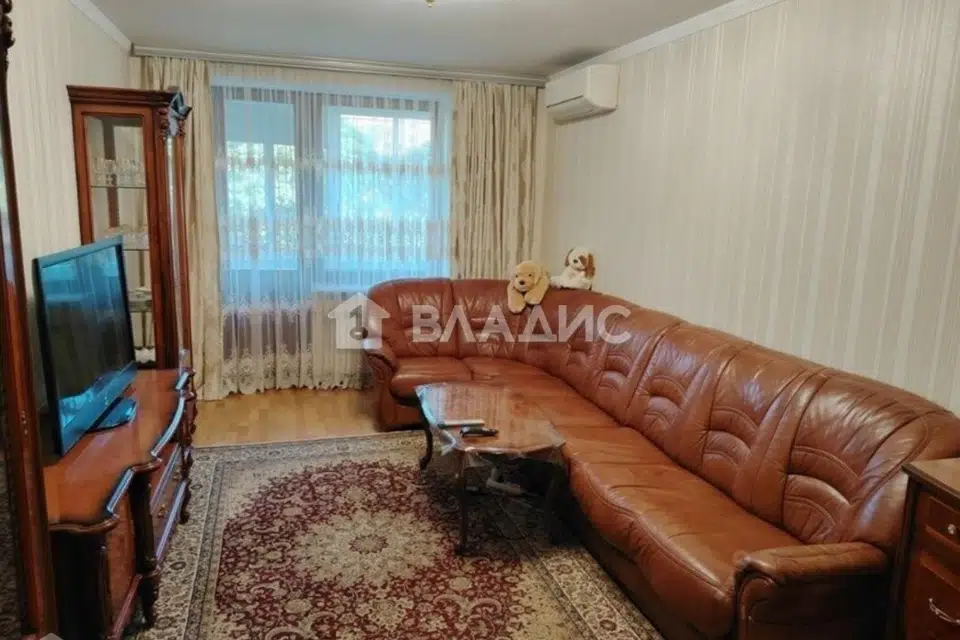 Продаётся 3-комнатная квартира, 74.5 м²