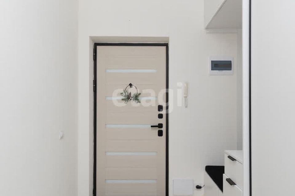Продаётся 2-комнатная квартира, 65.9 м²