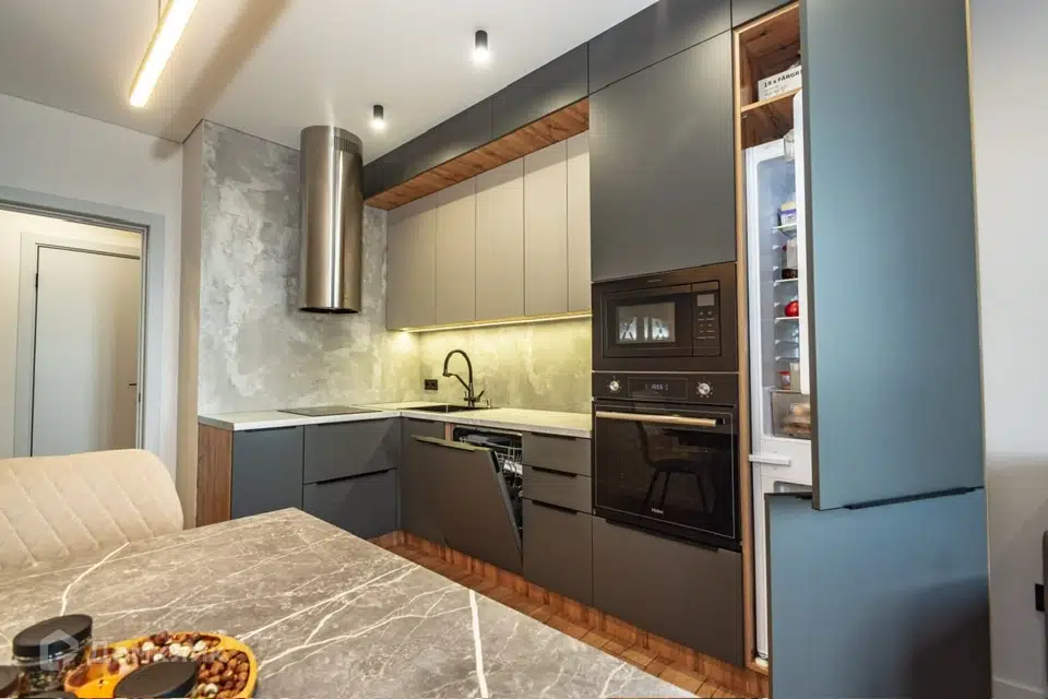 Продаётся 2-комнатная квартира, 56 м²