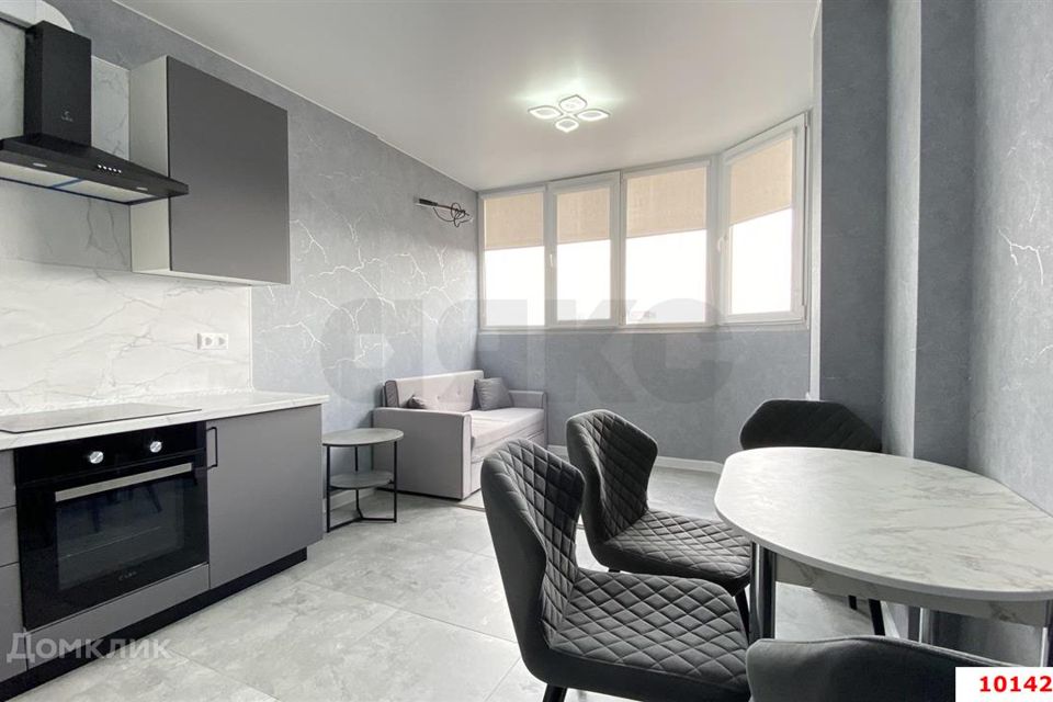 Продаётся 1-комнатная квартира, 41 м²