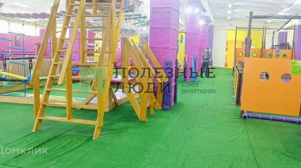 Продаётся помещение своб. назначения, 790 м²