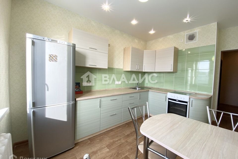 Сдаётся 2-комнатная квартира, 72 м²