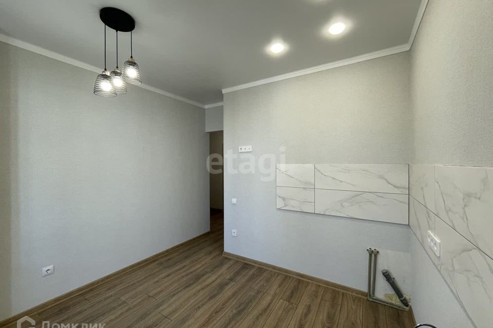 Продаётся 1-комнатная квартира, 35.3 м²