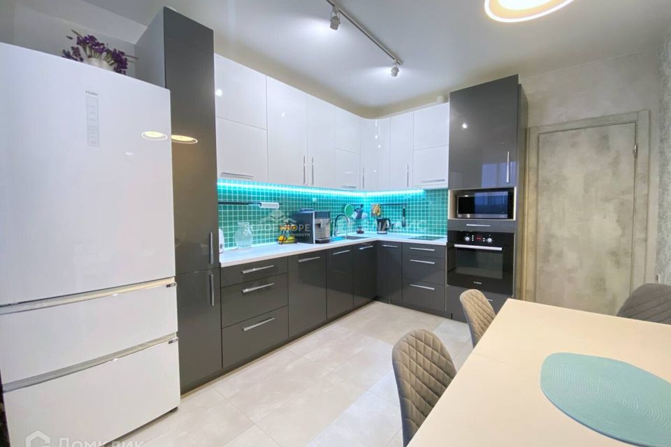 Продаётся 2-комнатная квартира, 68.3 м²