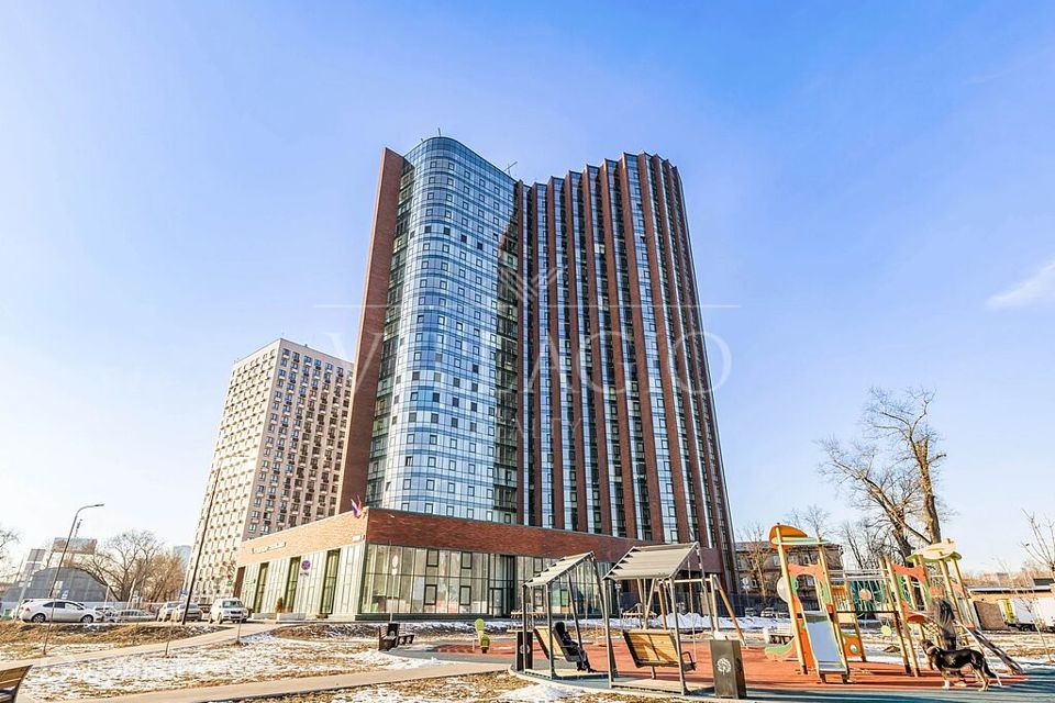 Продаётся 3-комнатная квартира, 100 м²