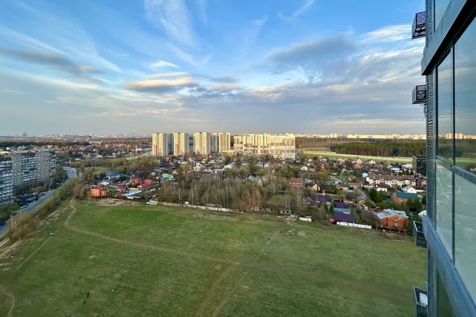 Продаётся 2-комнатная квартира, 70.6 м²