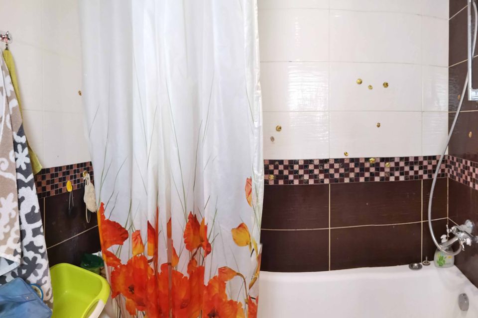 Продаётся 3-комнатная квартира, 70.8 м²