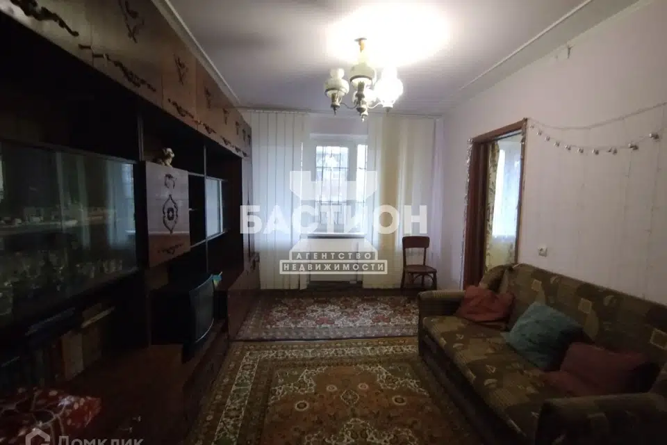 Продаётся 4-комнатная квартира, 60 м²