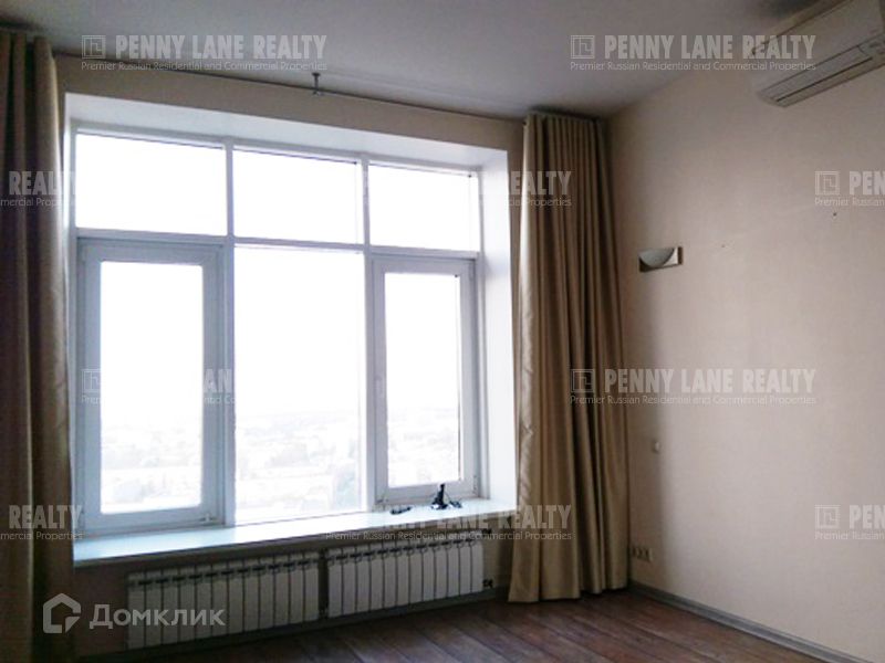 Сдаётся 4-комнатная квартира, 200 м²
