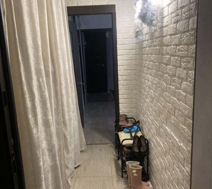 Продаётся 4-комнатная квартира, 74.6 м²