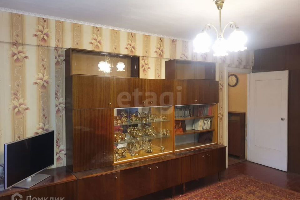 Продаётся 3-комнатная квартира, 49.3 м²
