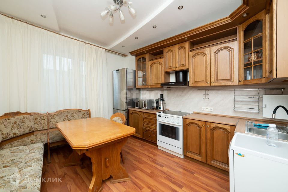 Продаётся 2-комнатная квартира, 74.8 м²