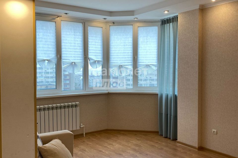 Продаётся 1-комнатная квартира, 54.4 м²