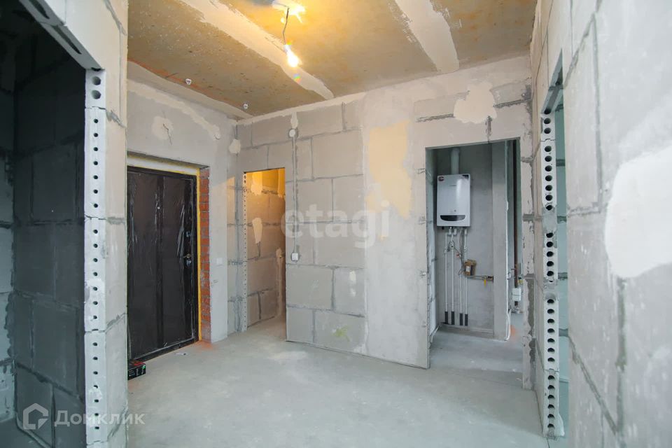 Продаётся 2-комнатная квартира, 66.4 м²