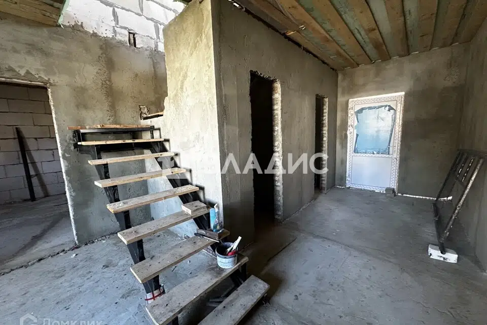 Продаётся 2-этажный дом, 165 м²