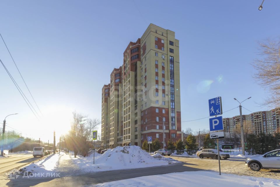 Продаётся 1-комнатная квартира, 42.3 м²