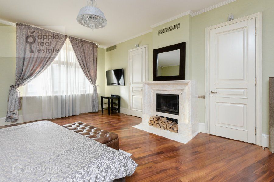 Продаётся 4-комнатная квартира, 315.7 м²