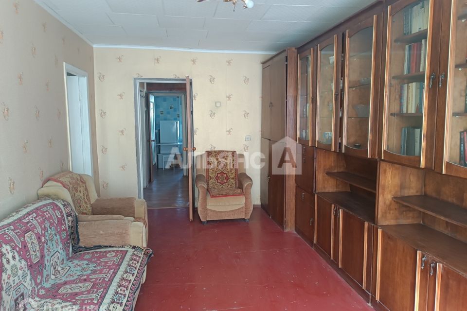 Продаётся 3-комнатная квартира, 60.5 м²