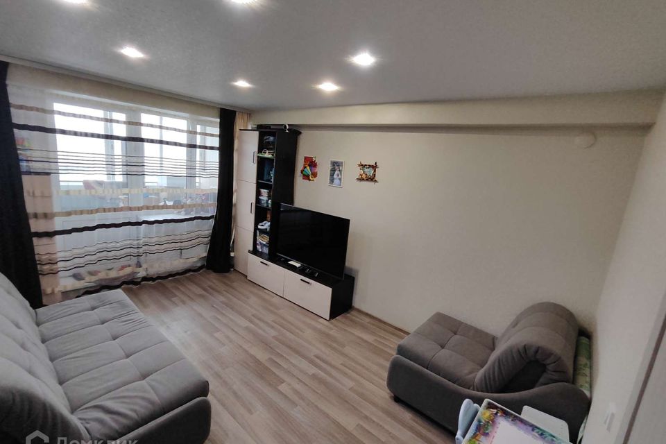 Продаётся 1-комнатная квартира, 42 м²
