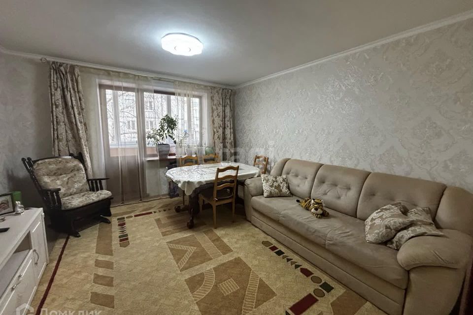 Продаётся 3-комнатная квартира, 63.8 м²