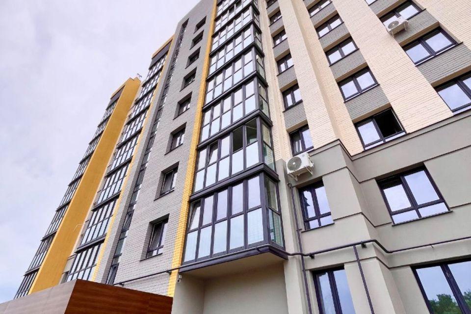 Продаётся 2-комнатная квартира, 71.7 м²