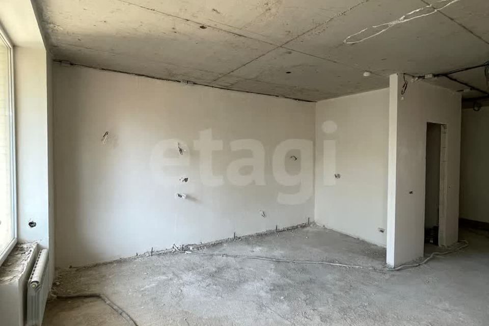 Продаётся 1-комнатная квартира, 69.9 м²