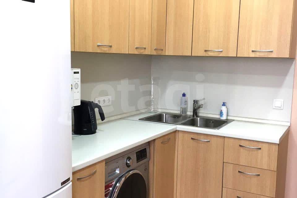 Продаётся 2-комнатная квартира, 68.7 м²