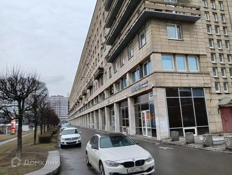 Продаётся 2-комнатная квартира, 55.5 м²