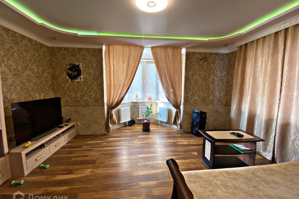 Продаётся 2-комнатная квартира, 61.9 м²