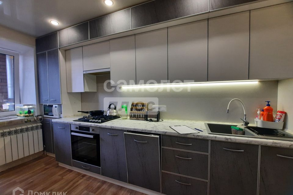 Продаётся 1-комнатная квартира, 42.6 м²