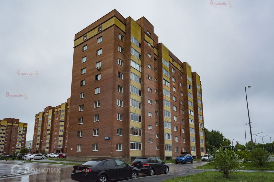 Продаётся 2-комнатная квартира, 55.6 м²