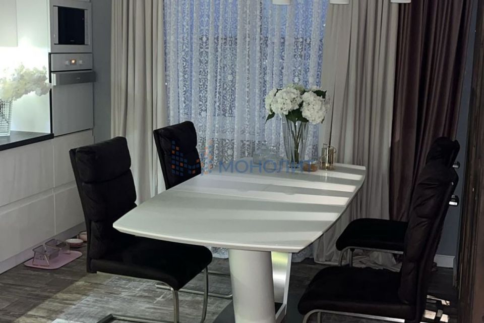 Продаётся 3-комнатная квартира, 90 м²