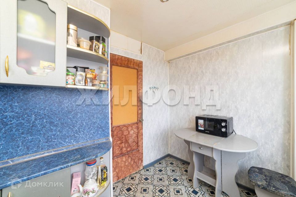 Продаётся 4-комнатная квартира, 75.8 м²
