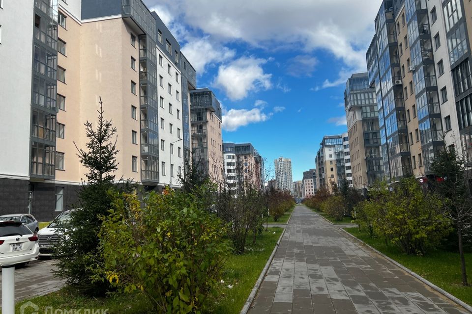 Продаётся 1-комнатная квартира, 54 м²