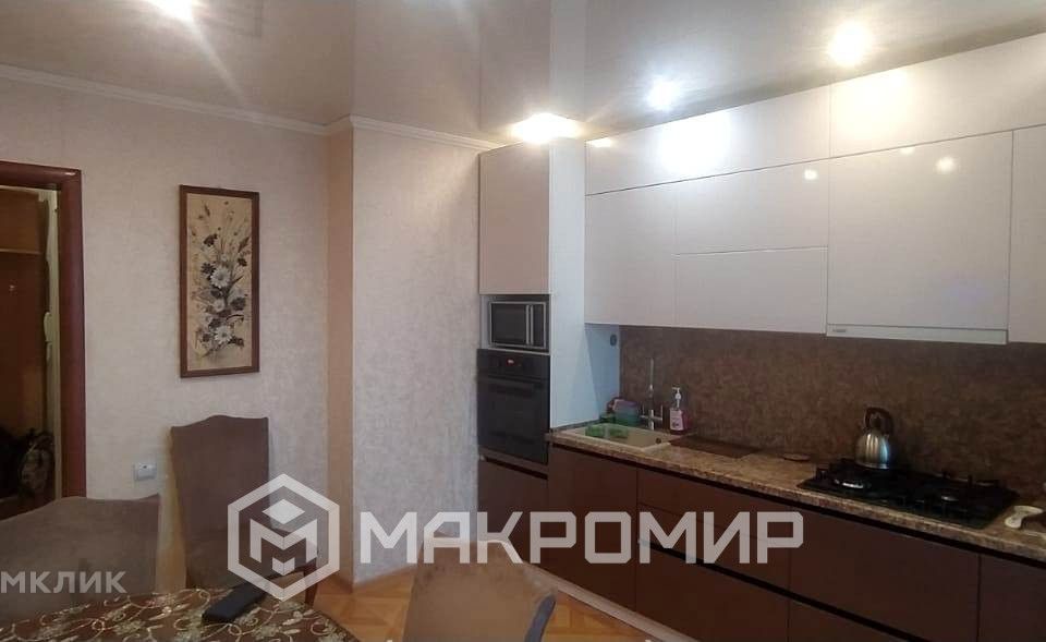 Продаётся 3-комнатная квартира, 68.8 м²