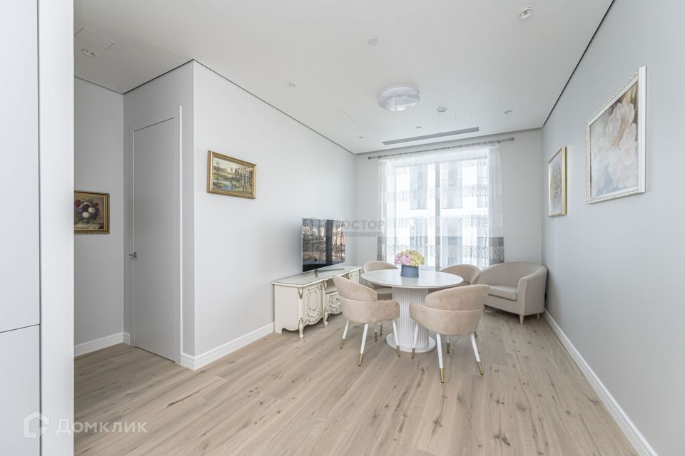 Продаётся 1-комнатная квартира, 42 м²