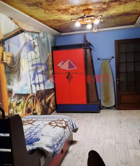 Продаётся 4-комнатная квартира, 105.7 м²