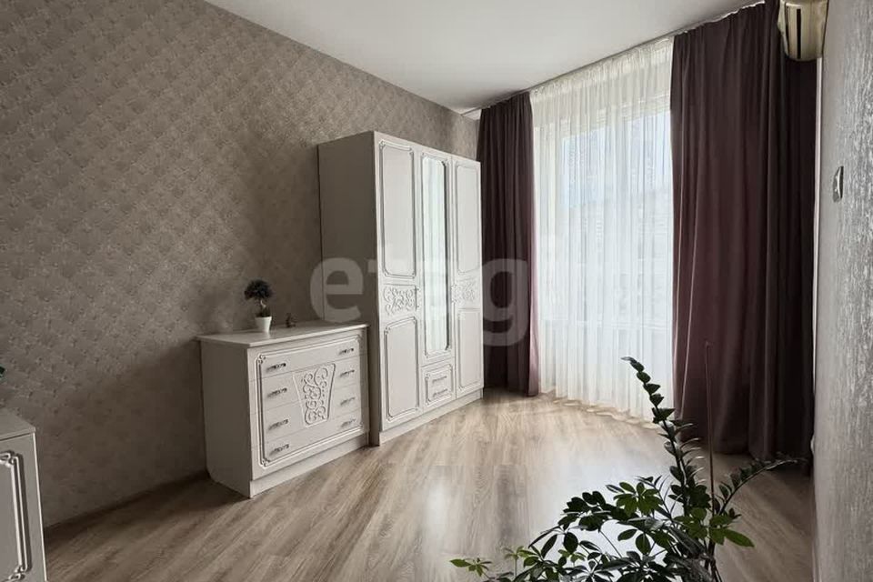 Продаётся 3-комнатная квартира, 72.6 м²