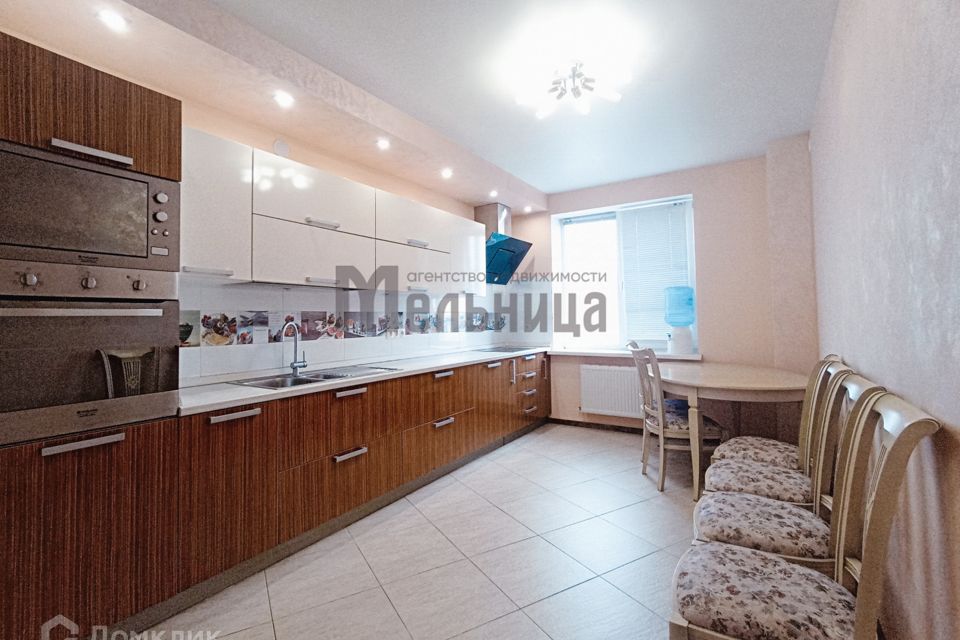 Продаётся 2-комнатная квартира, 71.2 м²