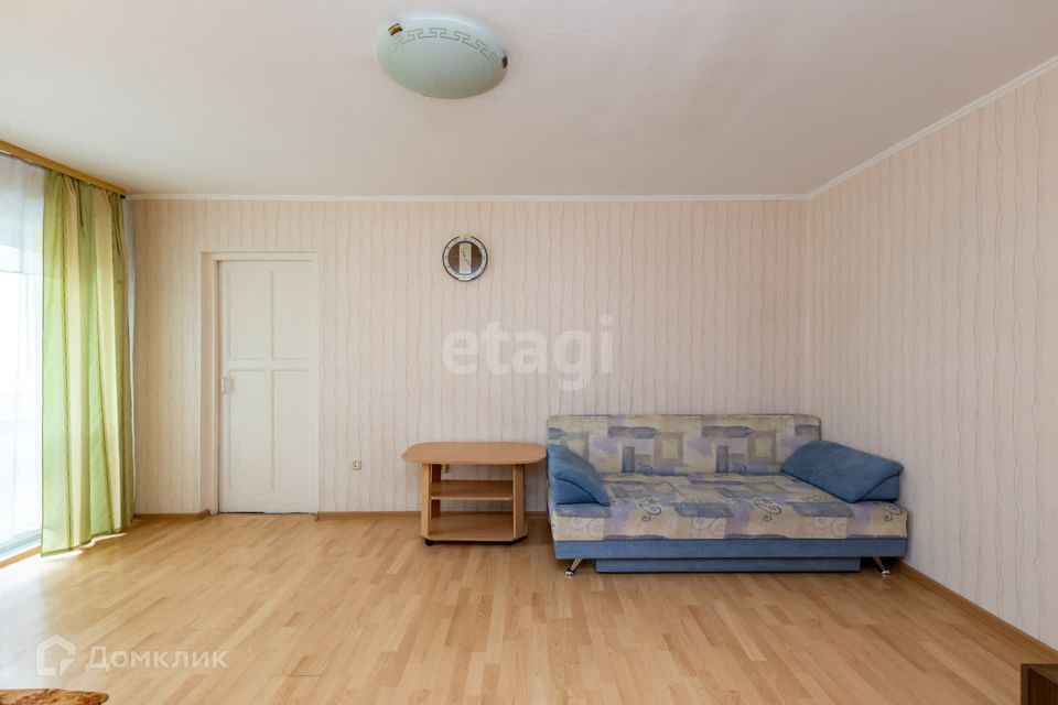 Продаётся 2-комнатная квартира, 43.8 м²