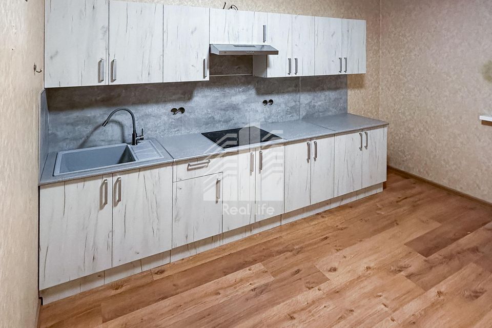 Продаётся 3-комнатная квартира, 110 м²