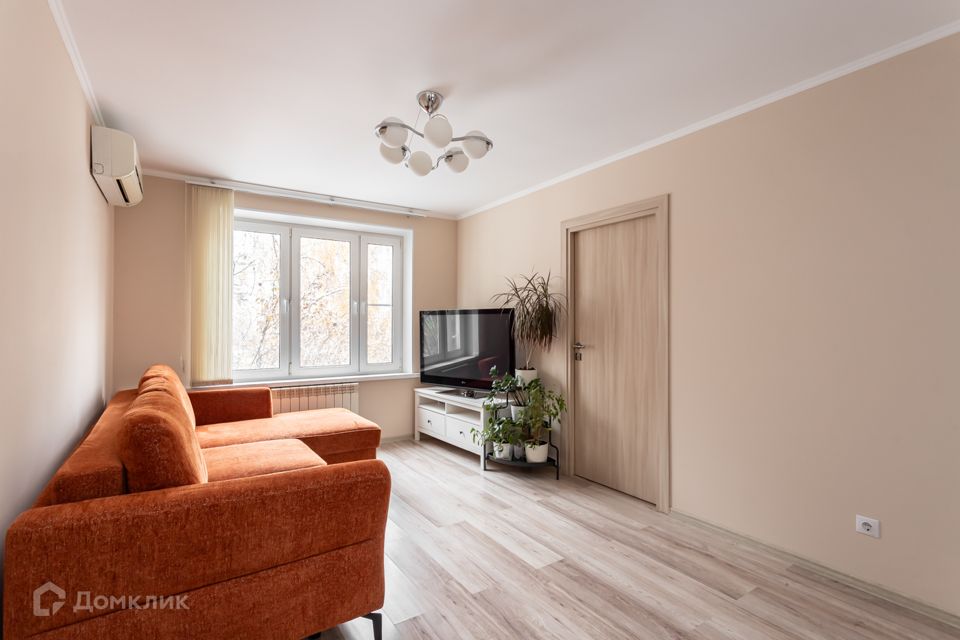 Продаётся 3-комнатная квартира, 63 м²