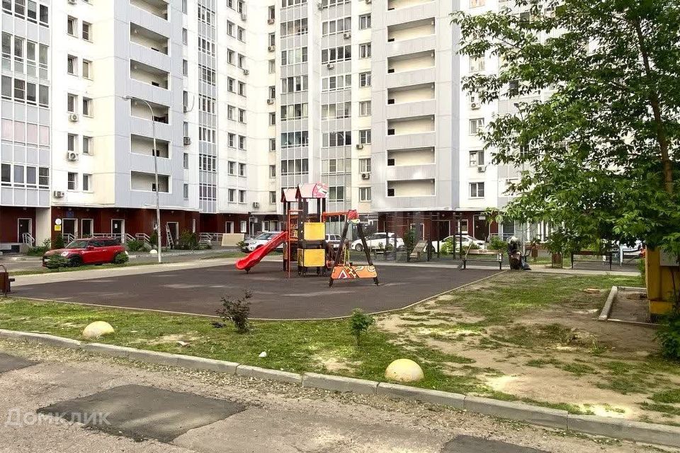 Продаётся 1-комнатная квартира, 46 м²