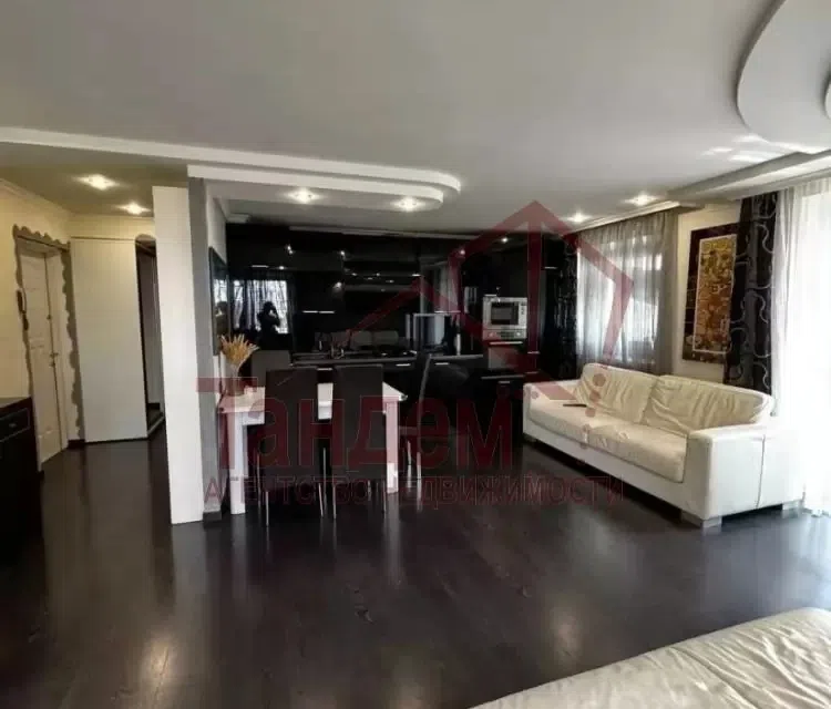 Продаётся 2-комнатная квартира, 59 м²