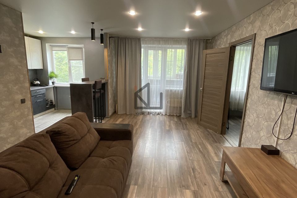 Сдаётся 2-комнатная квартира, 56 м²