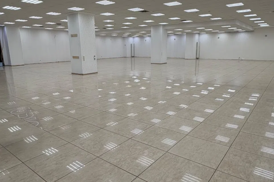 Сдаётся помещение своб. назначения, 945 м²