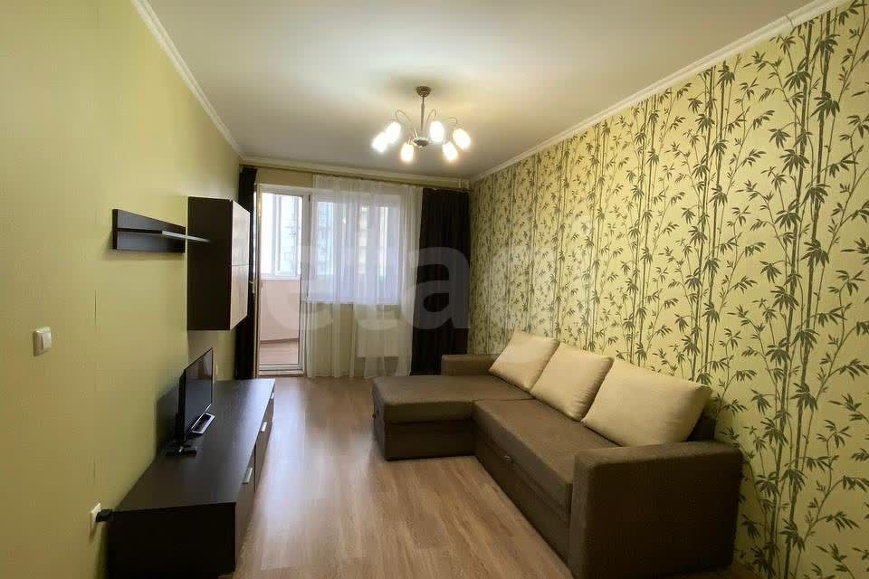 Продаётся 1-комнатная квартира, 42.3 м²