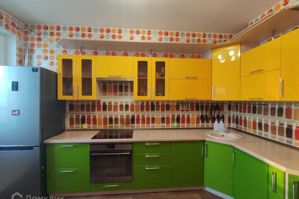 Продаётся 2-комнатная квартира, 60.7 м²
