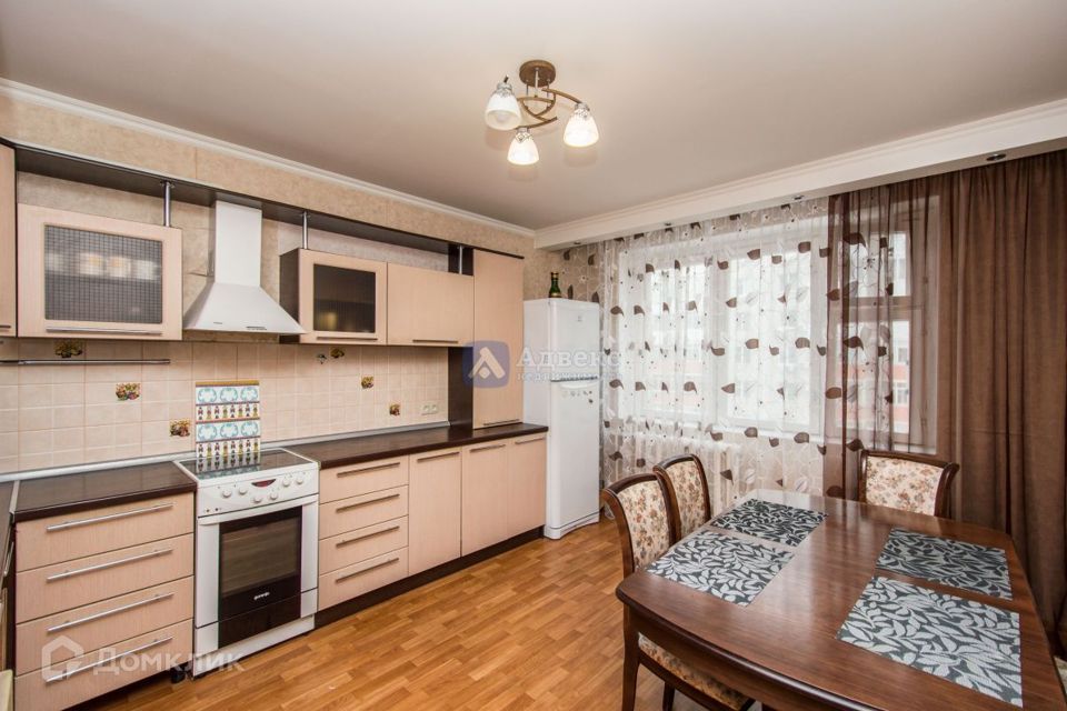 Продаётся 2-комнатная квартира, 66.9 м²