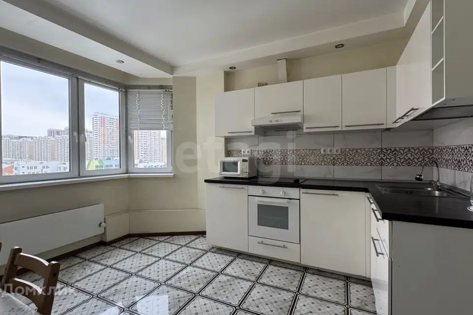 Продаётся 2-комнатная квартира, 60 м²